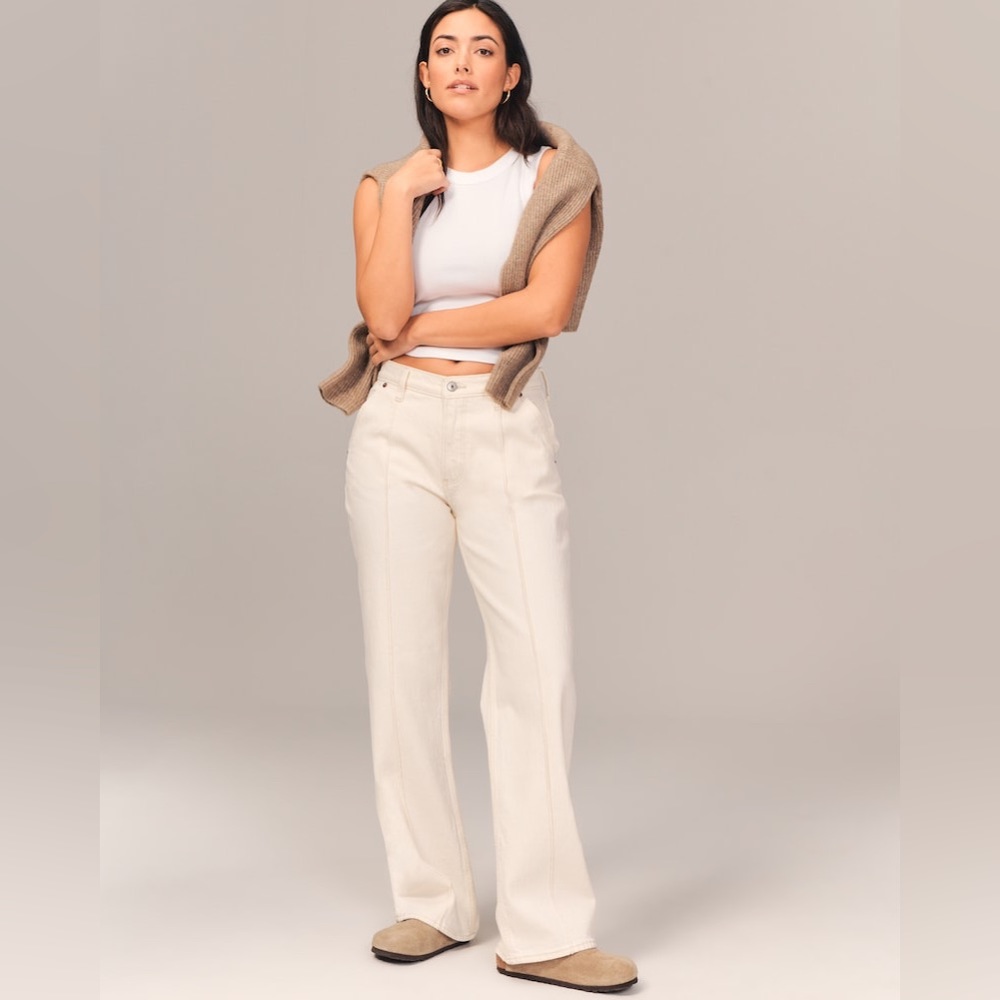 Abercrombie Mid-Rise Baggy Jeans